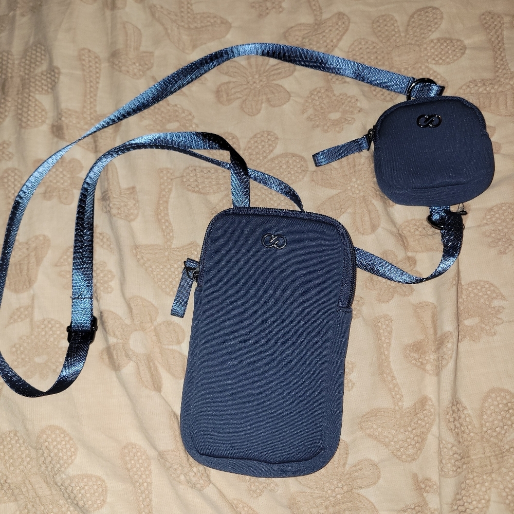 CALIA By Carrie Underwood Crossbody Phone Bag